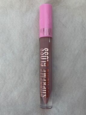 Jeffrey Star Supreme gloss beige,new.